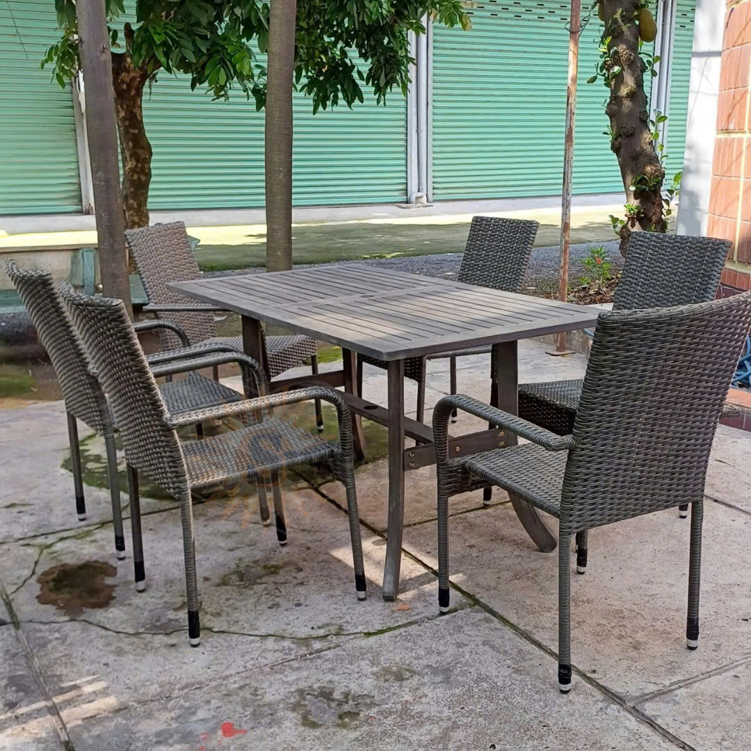 combo-ban-ghe-nha-hang-san-vuon-bvf26-sunfurn-1-ban-go-co-dinh-150cm-6-ghe-stacking-xam-dan-day